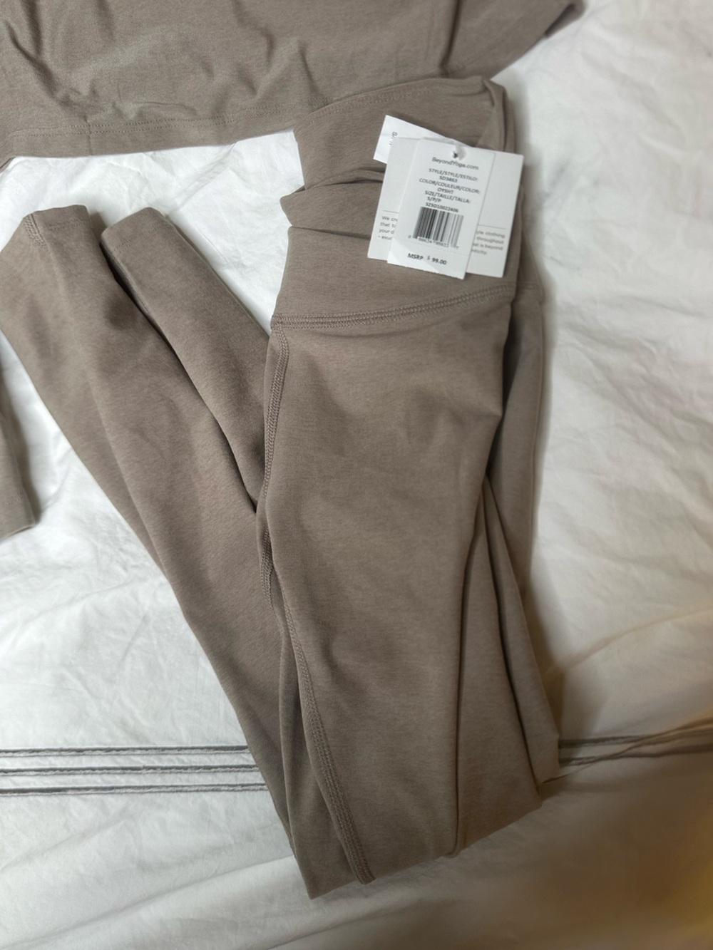 Beyond Yoga 3 Piece Set - Picture 2 of 6